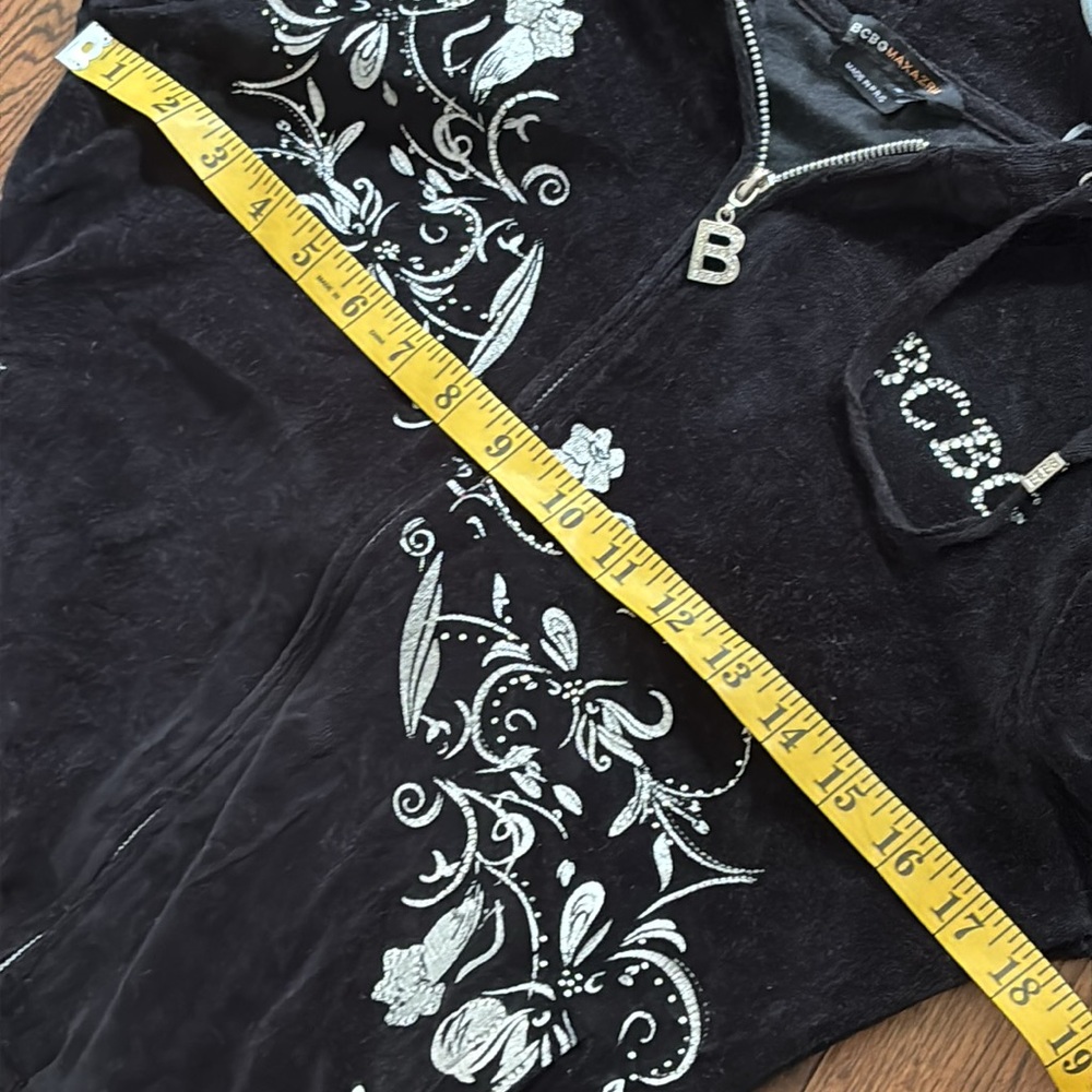 BCBG Y2K black velvet zip up hoodie rhinestone embellished size Medium birds - Picture 5 of 11